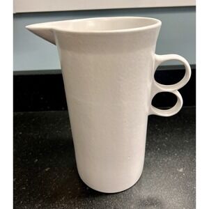 BENNINGTON TRIGGER PITCHER 1373 MIDCENTURY MODERN MCM DAVID GIL MATTE‎ WHITE